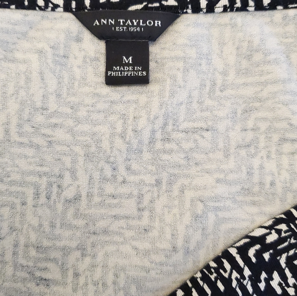 Ann Taylor Sheath Dress - Picture 6 of 6